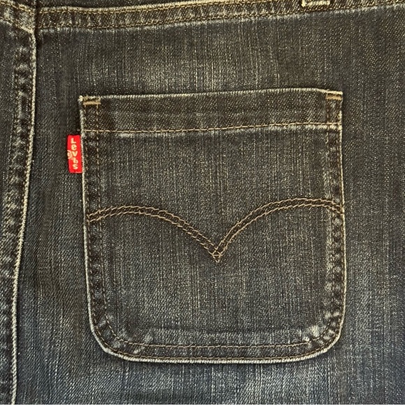 Levi’s Denim Dark Wash Skirt Women’s Size 4 - Picture 6 of 11